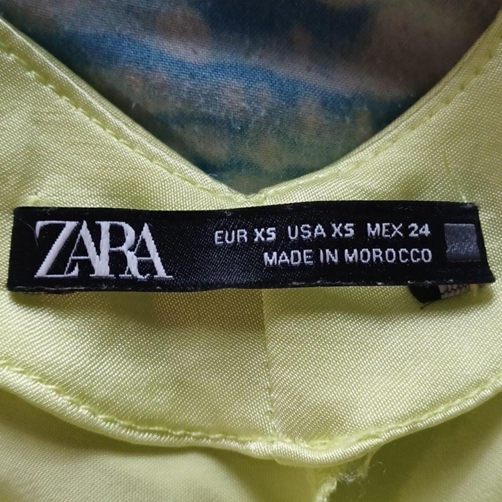 Fluorescent Zara dress - Picture 3 of 3